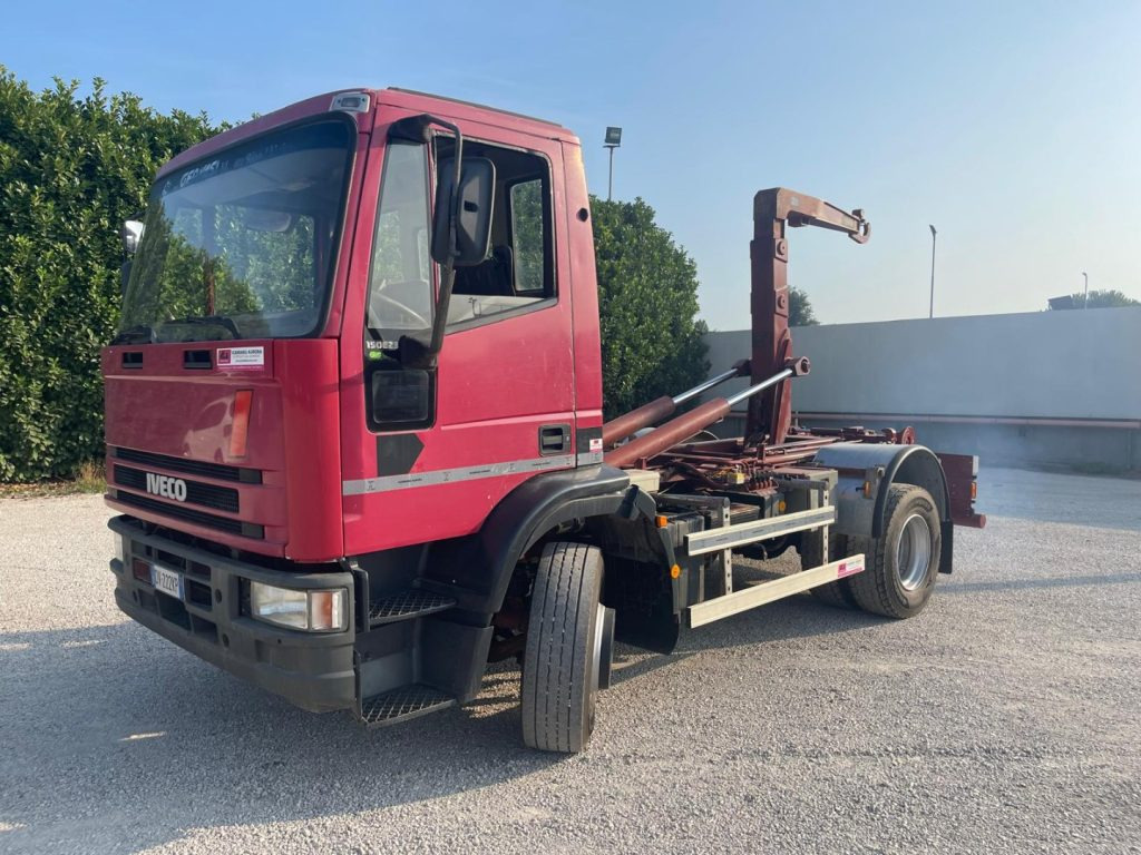 FIAT IVECO EUROCARGO 150E23 - Autocarro scarrabile: foto 1 FIAT IVECO EUROCARGO 150E23 - Autocarro scarrabile: foto 1