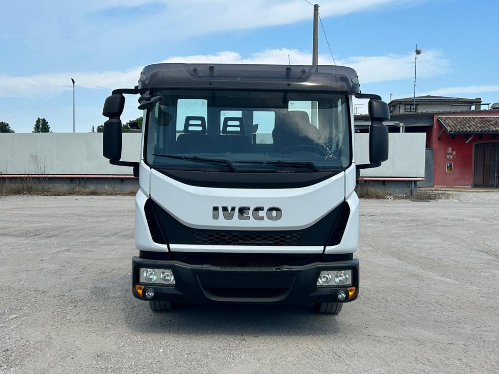 IVECO 120EL22 CON SCARRABILE NUOVO - Autocarro scarrabile: foto 2 IVECO 120EL22 CON SCARRABILE NUOVO - Autocarro scarrabile: foto 2
