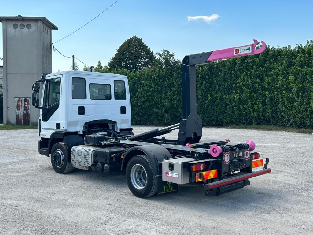 IVECO 120EL22 CON SCARRABILE NUOVO - Autocarro scarrabile: foto 3 IVECO 120EL22 CON SCARRABILE NUOVO - Autocarro scarrabile: foto 3