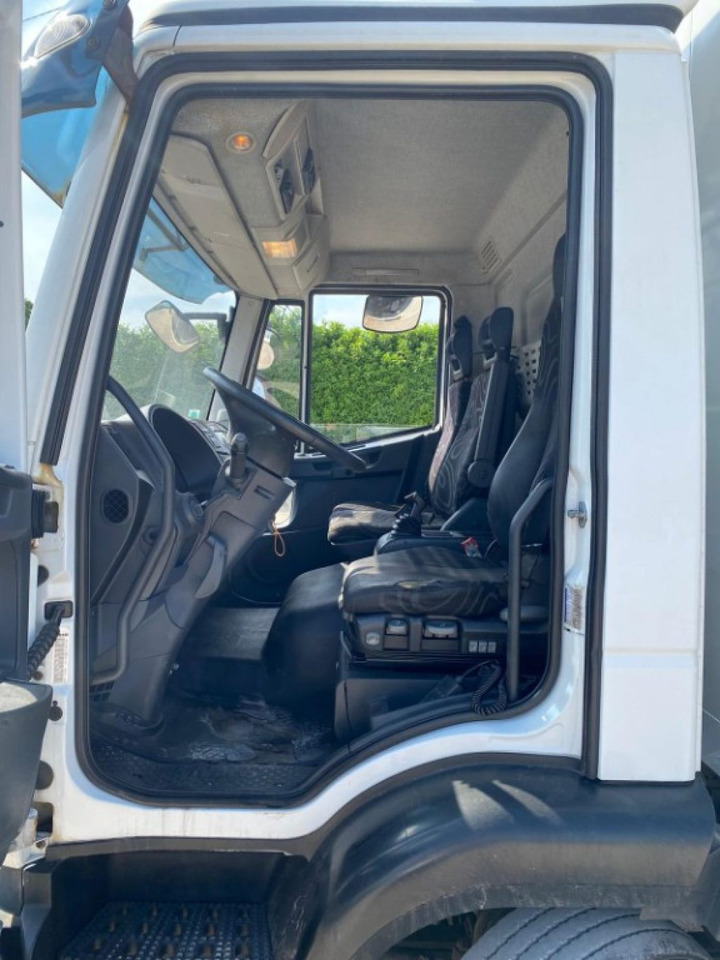 IVECO EUROCARGO 120E25 SCARRABILE - Autocarro scarrabile: foto 5 IVECO EUROCARGO 120E25 SCARRABILE - Autocarro scarrabile: foto 5
