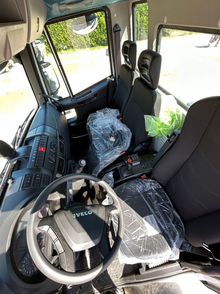 Autocarro scarrabile nuovo IVECO EUROCARGO 180E32K NUOVO SCARRABILE: foto 9