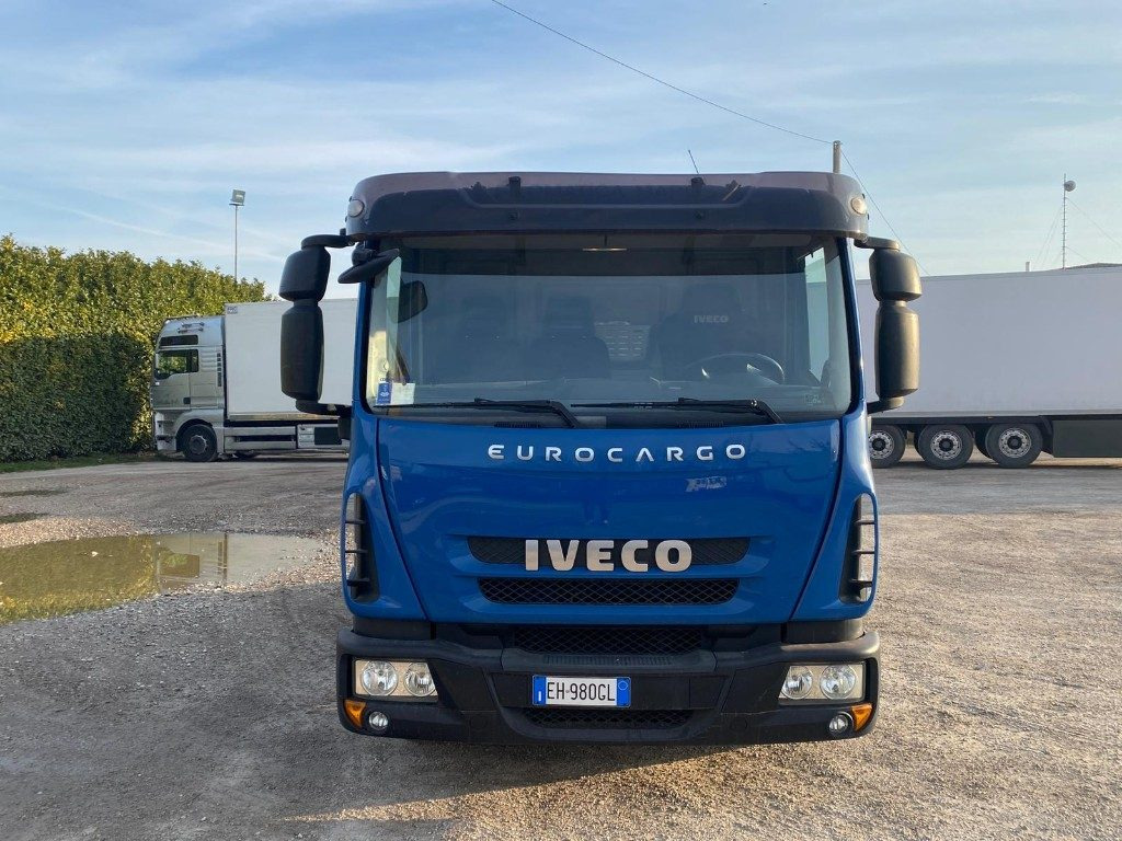 IVECO EUROCARGO 75E18 SCARRABILE - Autocarro scarrabile: foto 2 IVECO EUROCARGO 75E18 SCARRABILE - Autocarro scarrabile: foto 2