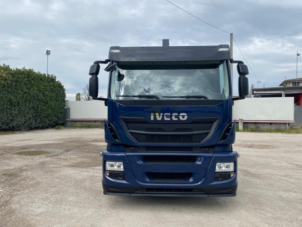 IVECO STRALIS 310 SCARRABILE FULL PNEUMATICO - Autocarro scarrabile: foto 5 IVECO STRALIS 310 SCARRABILE FULL PNEUMATICO - Autocarro scarrabile: foto 5