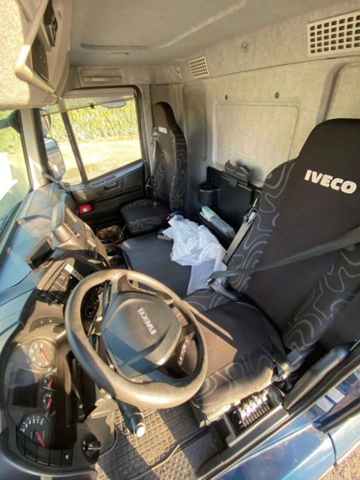 IVECO STRALIS 310 SCARRABILE FULL PNEUMATICO - Autocarro scarrabile: foto 4 IVECO STRALIS 310 SCARRABILE FULL PNEUMATICO - Autocarro scarrabile: foto 4