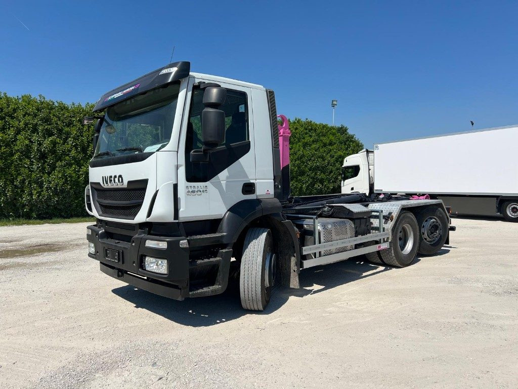 IVECO STRALIS 460 SCARRABILE - Autocarro scarrabile: foto 1 IVECO STRALIS 460 SCARRABILE - Autocarro scarrabile: foto 1