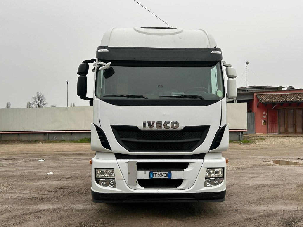 IVECO STRALIS 500 SCARRABILE - Autocarro scarrabile: foto 2 IVECO STRALIS 500 SCARRABILE - Autocarro scarrabile: foto 2