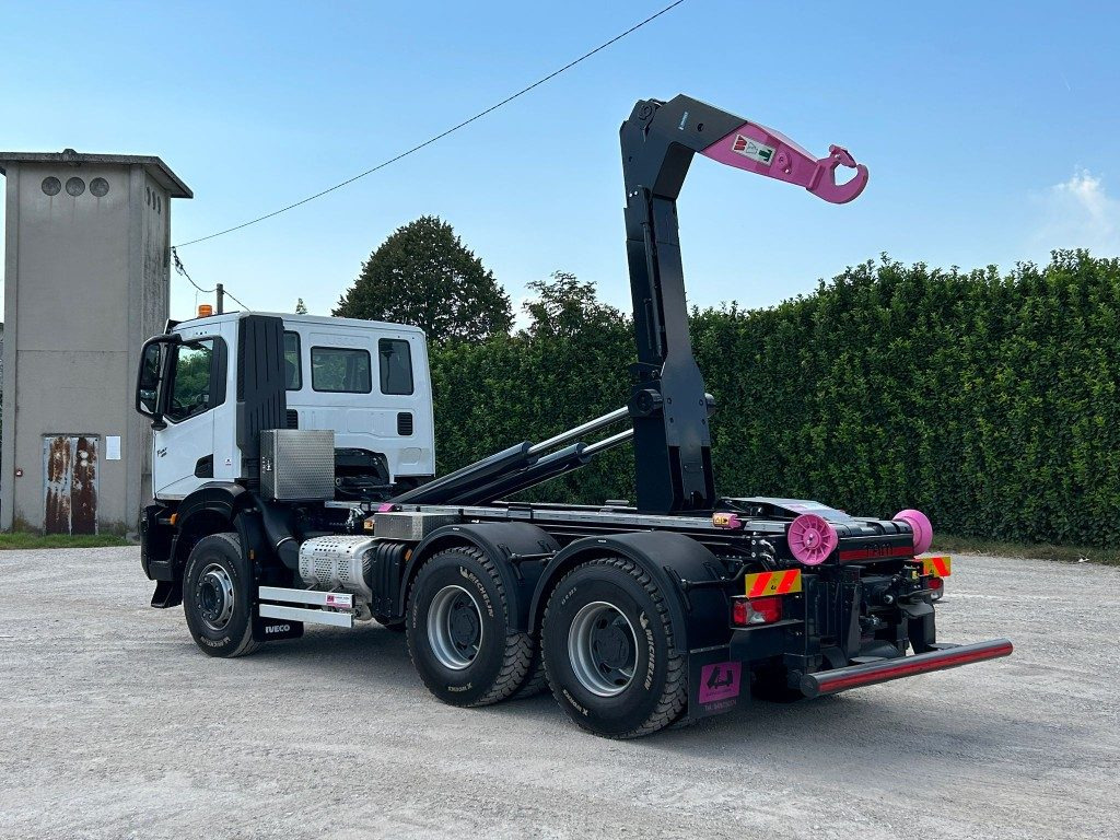 IVECO TRAKKER T-WAY AD380T NUOVO SCARRABILE - Autocarro scarrabile: foto 3 IVECO TRAKKER T-WAY AD380T NUOVO SCARRABILE - Autocarro scarrabile: foto 3