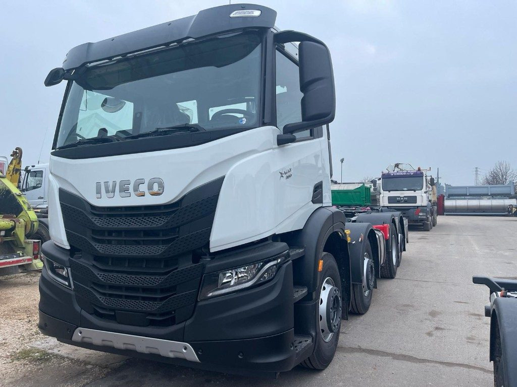 IVECO X-WAY AD350X480YPS SCARRABILE NUOVO - Autocarro scarrabile: foto 1 IVECO X-WAY AD350X480YPS SCARRABILE NUOVO - Autocarro scarrabile: foto 1