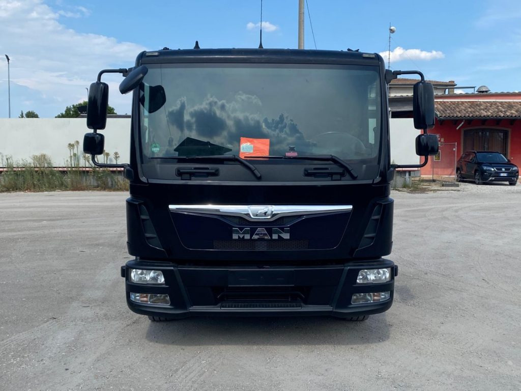MAN TGL 12.220 CON SCARRABILE NUOVO - Autocarro scarrabile: foto 2 MAN TGL 12.220 CON SCARRABILE NUOVO - Autocarro scarrabile: foto 2