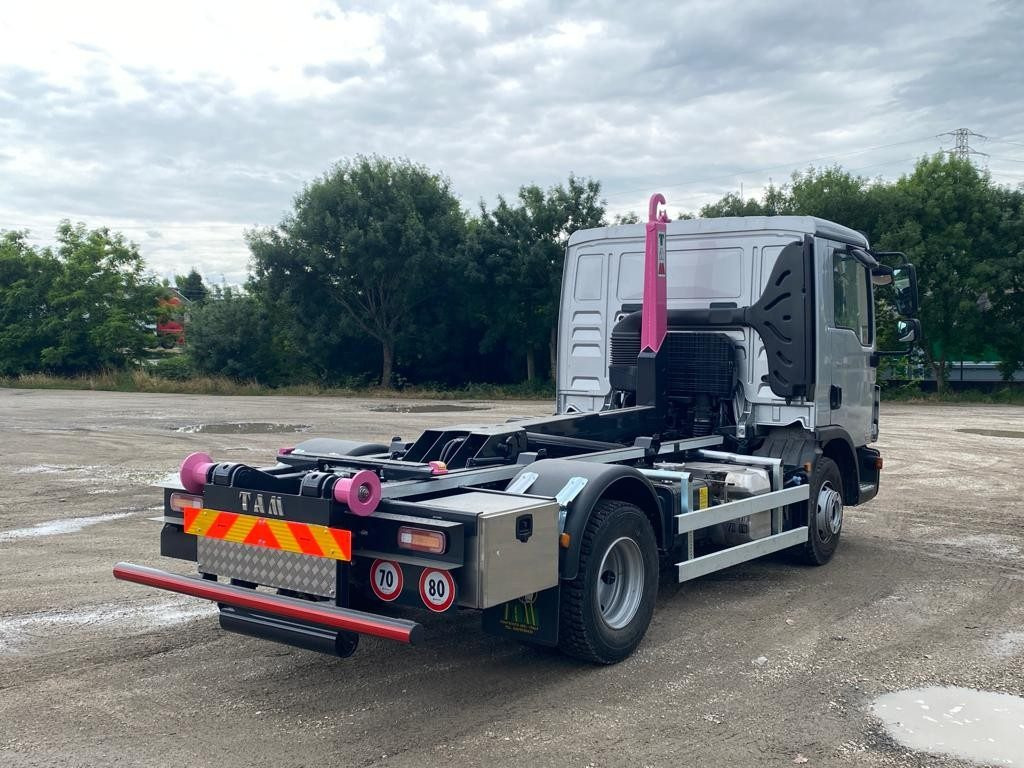 MAN TGM 12.220 - Autocarro scarrabile: foto 5 MAN TGM 12.220 - Autocarro scarrabile: foto 5