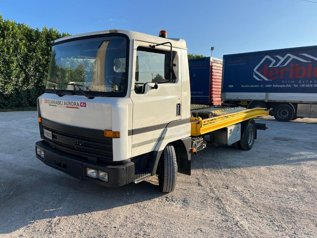 NISSAN M I L50 PER SOCCORSO STRADALE - Carro attrezzi: foto 1 NISSAN M I L50 PER SOCCORSO STRADALE - Carro attrezzi: foto 1