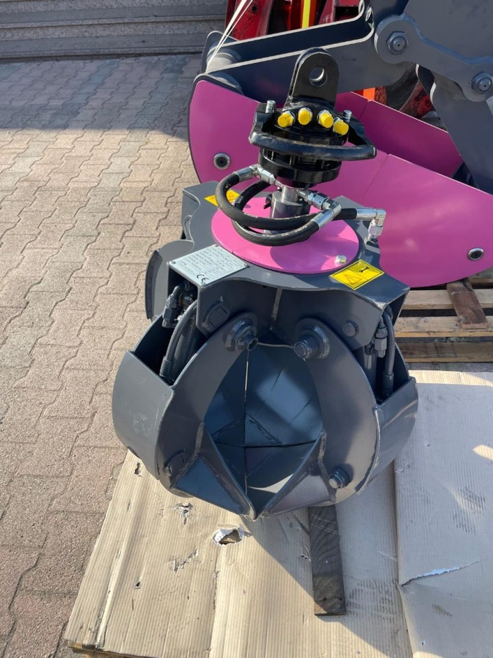 POLIPO NUOVO A 4 PALE CON ROTORE - Benna a polipo: foto 2 POLIPO NUOVO A 4 PALE CON ROTORE - Benna a polipo: foto 2