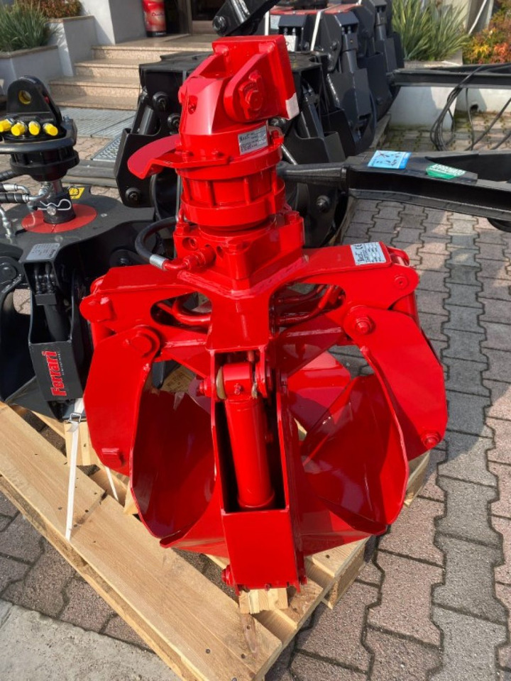 POLIPO ROZZI A 4 PALE CON ROTORE - Benna a polipo: foto 1 POLIPO ROZZI A 4 PALE CON ROTORE - Benna a polipo: foto 1