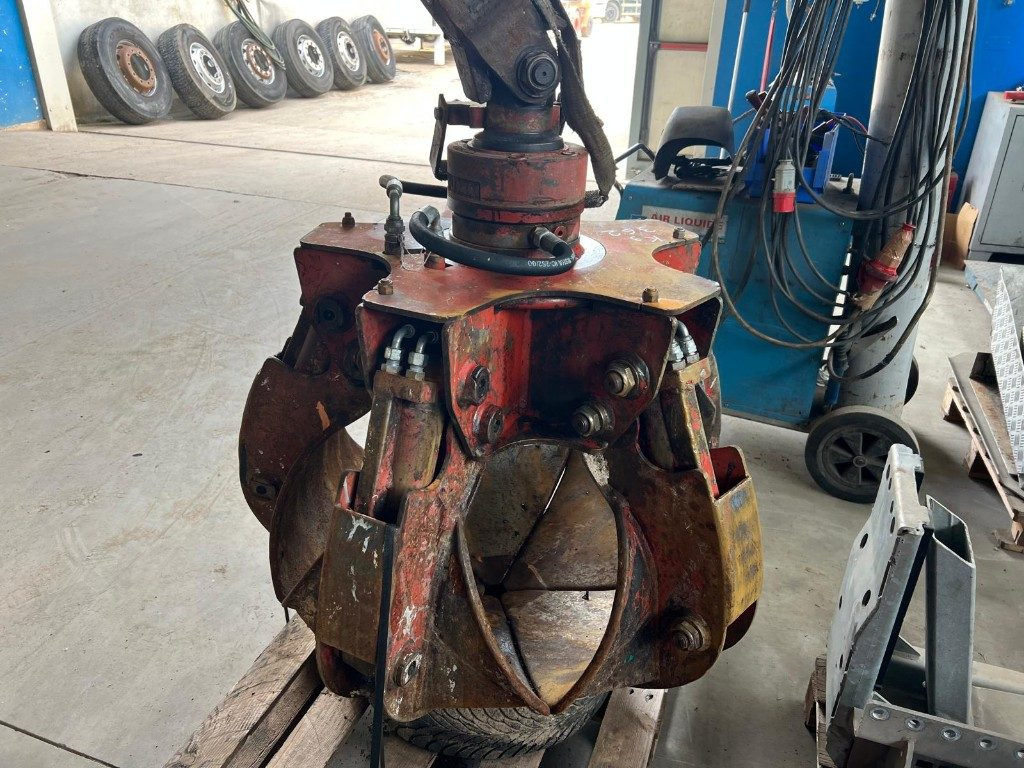 POLIPO USATO ROZZI A 5 PALE - Benna a polipo: foto 2 POLIPO USATO ROZZI A 5 PALE - Benna a polipo: foto 2