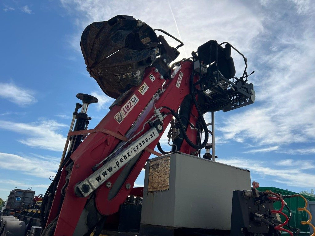 TECNOKAR SEMIRIMORCHIO TECNOKAR SCARRABILE CON GRU - Semirimorchio portacontainer/ Caisse interchangeable: foto 4 TECNOKAR SEMIRIMORCHIO TECNOKAR SCARRABILE CON GRU - Semirimorchio portacontainer/ Caisse interchangeable: foto 4