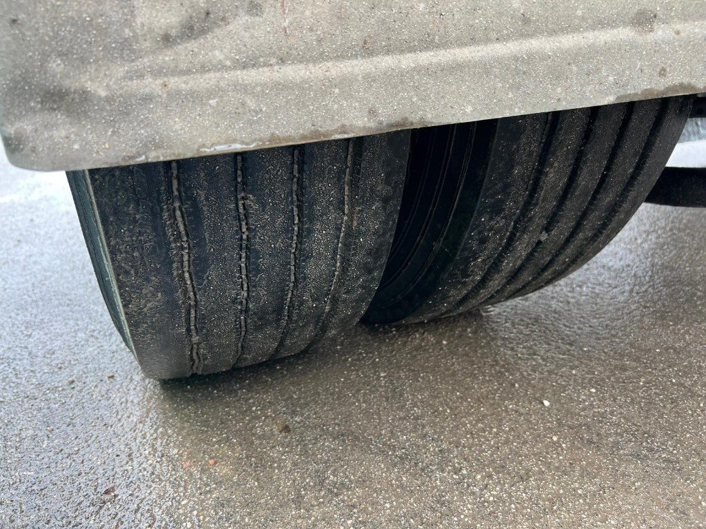 VIBERTI RIMORCHIO VIBERTI SCARRABILE PNEUMATICO - Rimorchio scarrabile/ Multibenna: foto 5 VIBERTI RIMORCHIO VIBERTI SCARRABILE PNEUMATICO - Rimorchio scarrabile/ Multibenna: foto 5