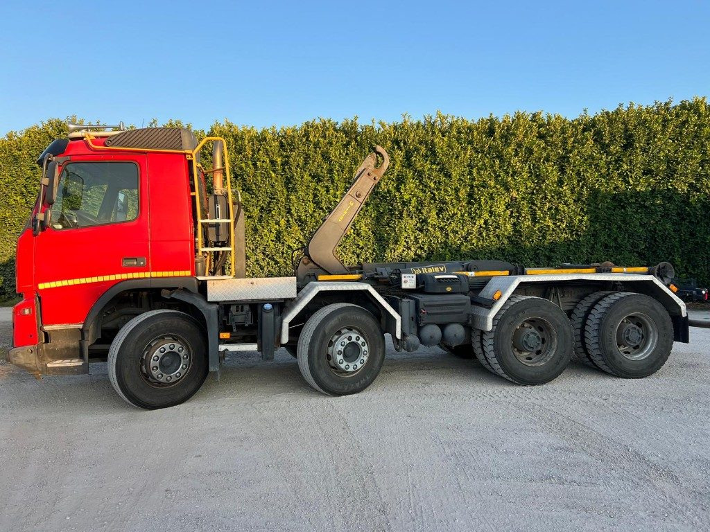 VOLVO FMX460 SCARRABILE 8X4 - Autocarro scarrabile: foto 2 VOLVO FMX460 SCARRABILE 8X4 - Autocarro scarrabile: foto 2
