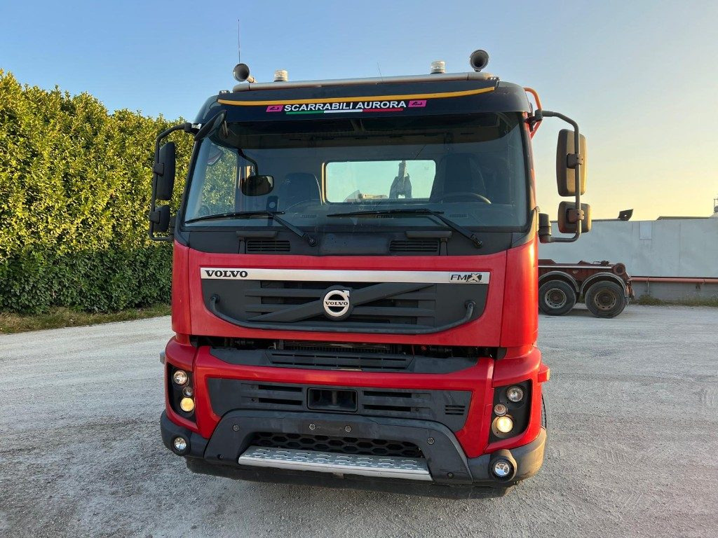 VOLVO FMX460 SCARRABILE 8X4 - Autocarro scarrabile: foto 3 VOLVO FMX460 SCARRABILE 8X4 - Autocarro scarrabile: foto 3