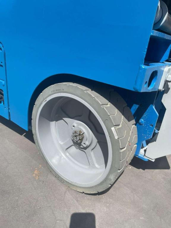 Genie GS-2632 - Piattaforma a pantografo: foto 5 Genie GS-2632 - Piattaforma a pantografo: foto 5