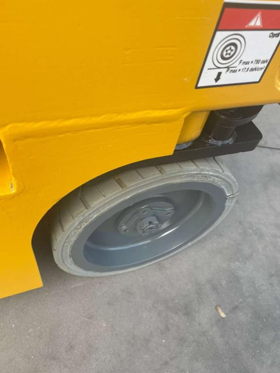 Haulotte OPTIMUM 8 - Piattaforma a pantografo: foto 3 Haulotte OPTIMUM 8 - Piattaforma a pantografo: foto 3