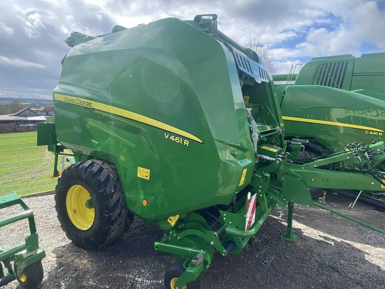 John Deere V461 R - 671 Bunde - Rotopressa: foto 2 John Deere V461 R - 671 Bunde - Rotopressa: foto 2