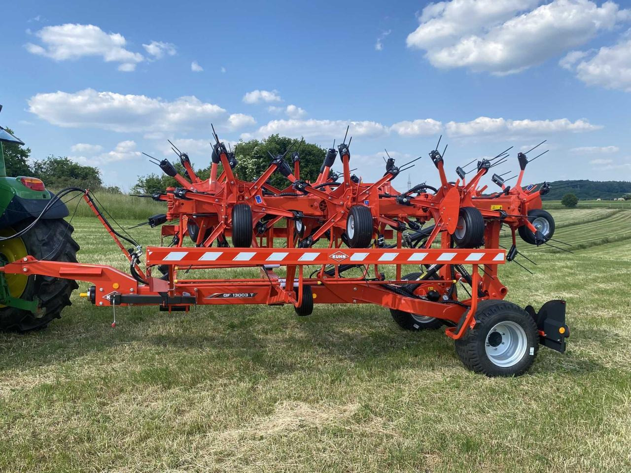 Kuhn GF13003T - Voltafieno: foto 2 Kuhn GF13003T - Voltafieno: foto 2