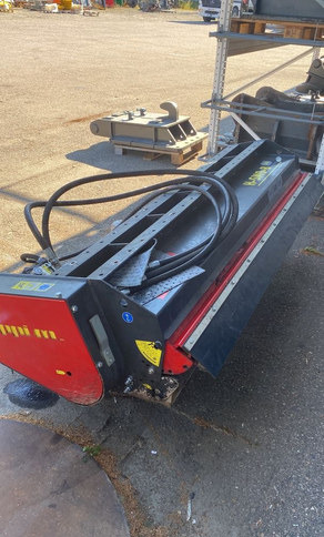 Seppi M. H-SMO-B 200 - Trincia a martelli: foto 2 Seppi M. H-SMO-B 200 - Trincia a martelli: foto 2