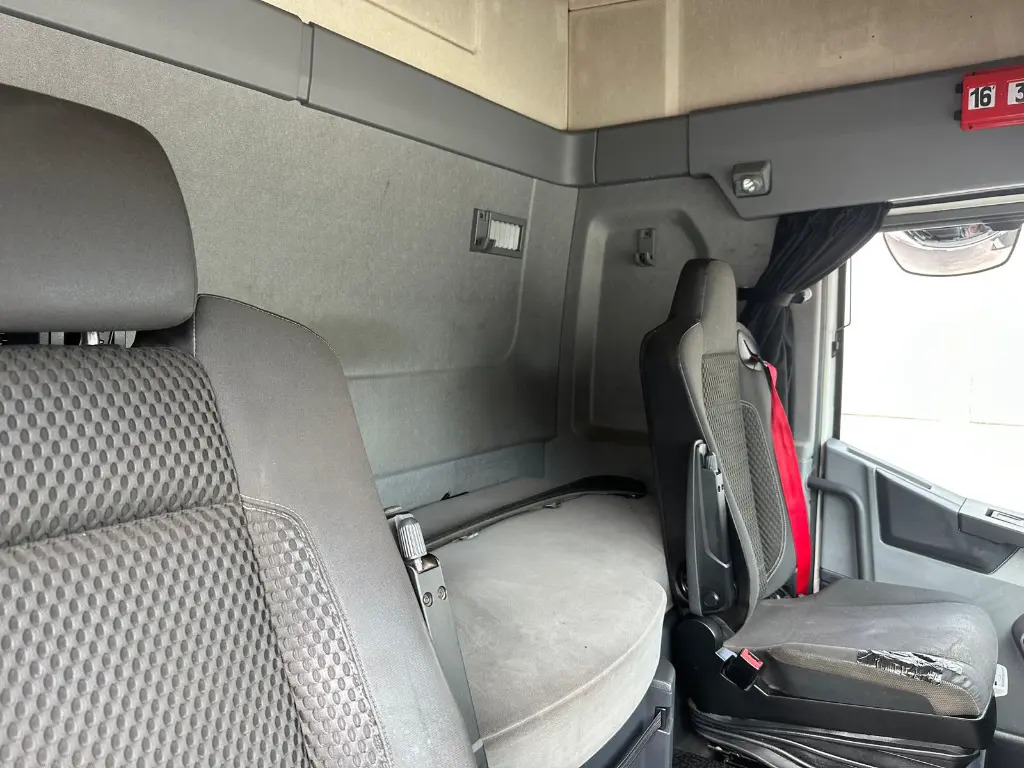 Trattore stradale Renault T 480 (NLF): foto 13