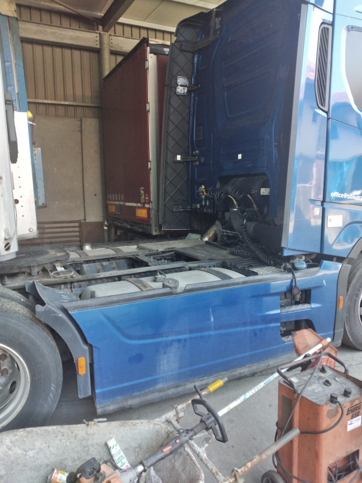 FORD F-MAX - Trattore stradale: foto 2 FORD F-MAX - Trattore stradale: foto 2