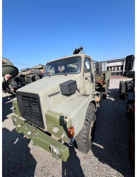 Volvo N 10 6X6 - FASSI 8TM CRANE (4x in stock) - Camion, Camion con gru: foto 3 Volvo N 10 6X6 - FASSI 8TM CRANE (4x in stock) - Camion, Camion con gru: foto 3
