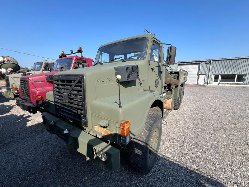 Volvo N 10 6X6 - FASSI 8TM CRANE (4x in stock) - Camion, Camion con gru: foto 2 Volvo N 10 6X6 - FASSI 8TM CRANE (4x in stock) - Camion, Camion con gru: foto 2