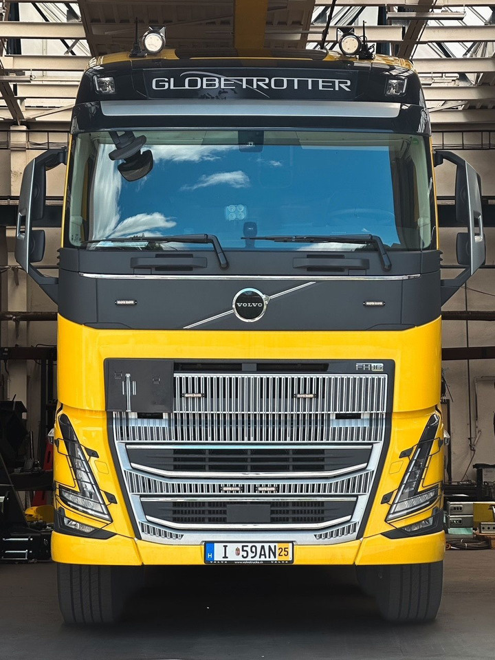 Volvo FH 16 NEW T-REX on Volvo FH16 84R 700HP E6E - Carro attrezzi: foto 4 Volvo FH 16 NEW T-REX on Volvo FH16 84R 700HP E6E - Carro attrezzi: foto 4