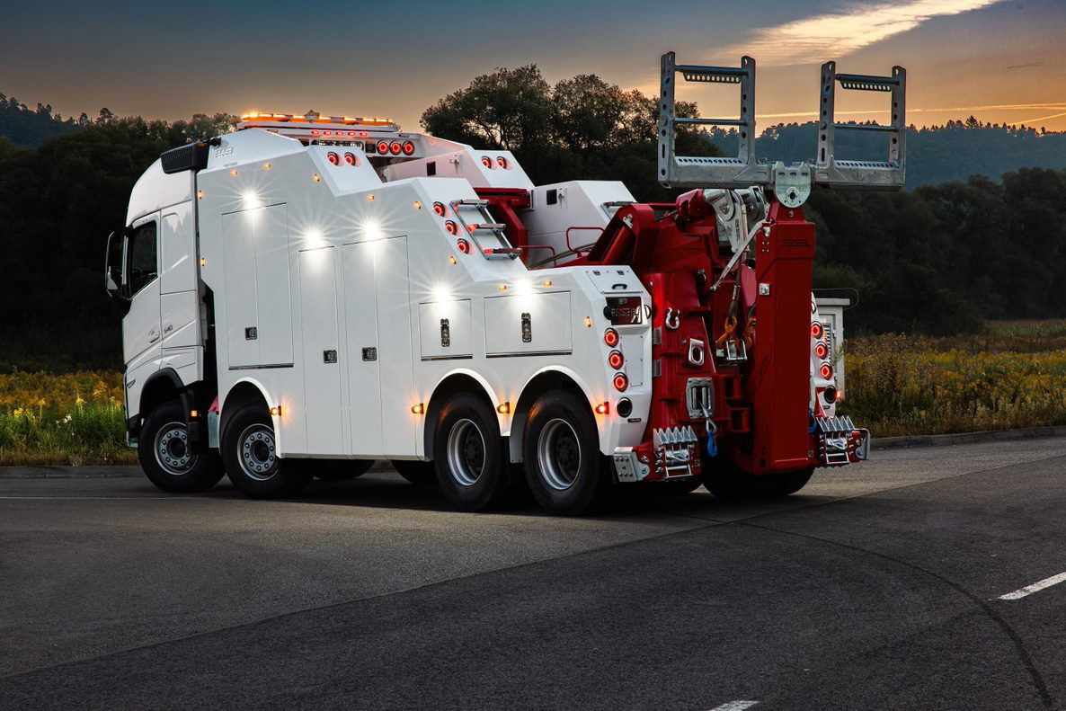 Volvo FH NEW ER4120 5 winches T-REX Volvo FH 540 8x4 WB6,0 White - Carro attrezzi: foto 1 Volvo FH NEW ER4120 5 winches T-REX Volvo FH 540 8x4 WB6,0 White - Carro attrezzi: foto 1