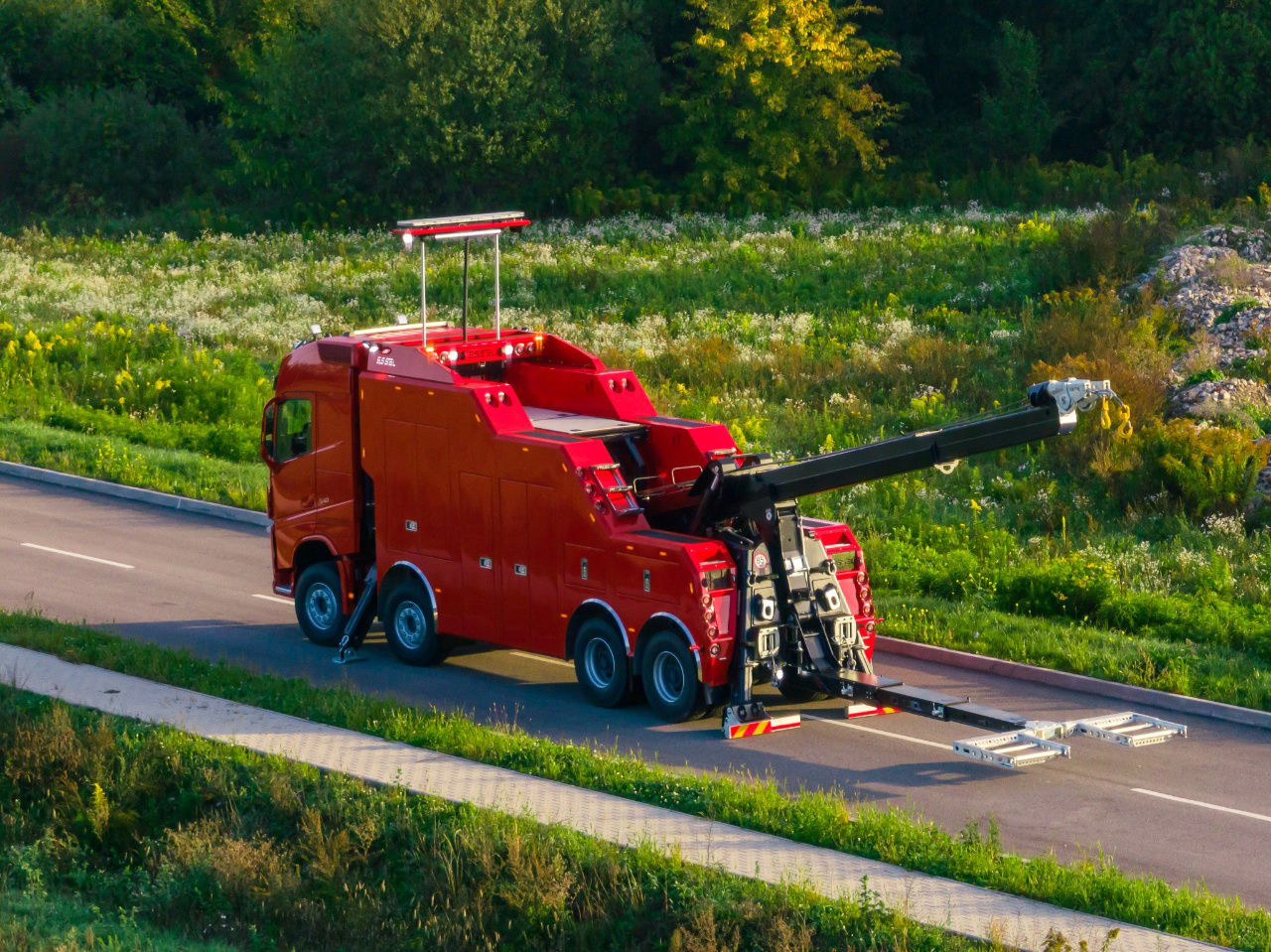 Volvo FH NEW ER4120 5 winches T-REX Volvo FH 540 8x4 WB6,0 White - Carro attrezzi: foto 2 Volvo FH NEW ER4120 5 winches T-REX Volvo FH 540 8x4 WB6,0 White - Carro attrezzi: foto 2