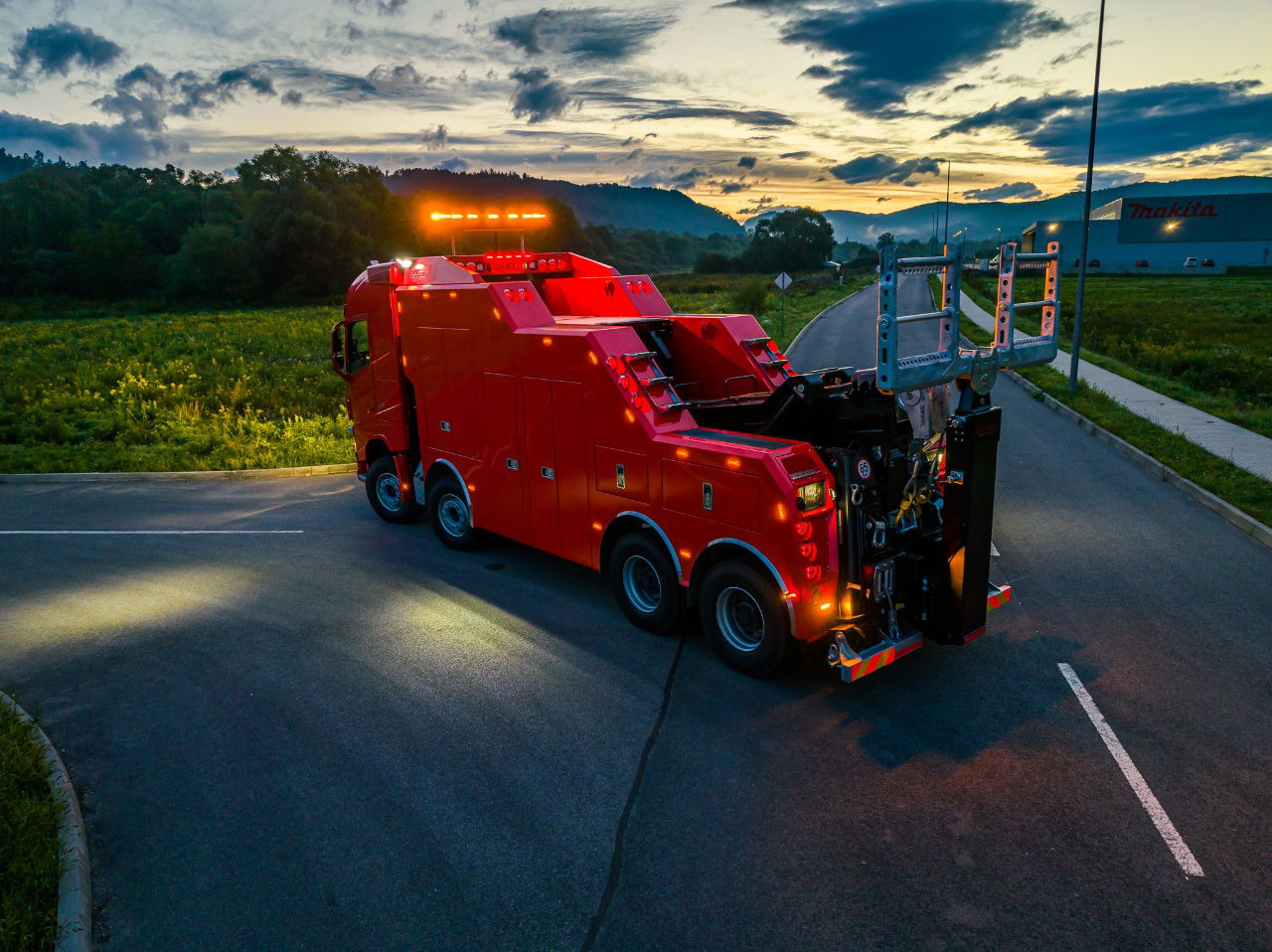 Volvo FH NEW ER4120 5 winches T-REX Volvo FH 540 8x4 WB6,0 White or RED - Carro attrezzi: foto 3 Volvo FH NEW ER4120 5 winches T-REX Volvo FH 540 8x4 WB6,0 White or RED - Carro attrezzi: foto 3