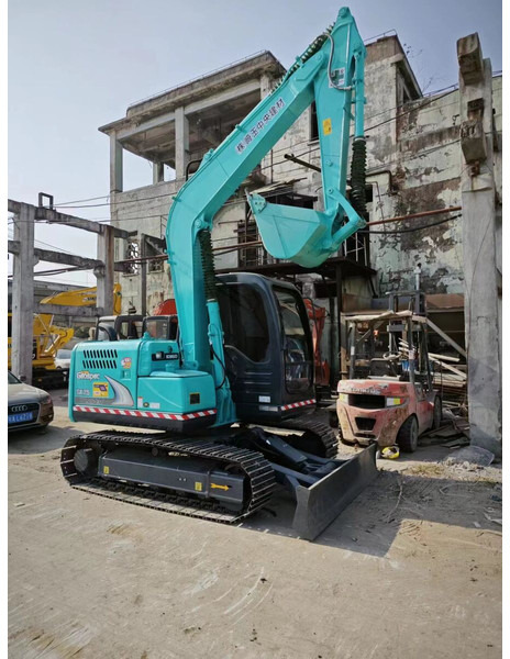 Kobelco SK75 - Miniescavatore: foto 1 Kobelco SK75 - Miniescavatore: foto 1
