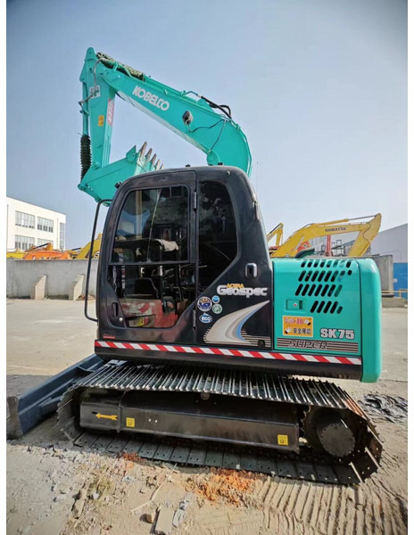 Kobelco SK75 - Miniescavatore: foto 2 Kobelco SK75 - Miniescavatore: foto 2