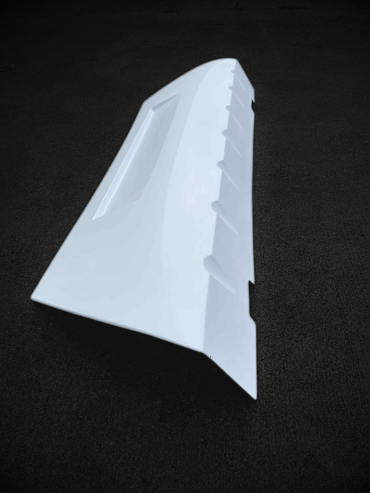 SCANIA IRIZAR NEW CENTURY Zderzak przedni Scania IRIZAR New Century - Paraurto per Pullman: foto 2 SCANIA IRIZAR NEW CENTURY Zderzak przedni Scania IRIZAR New Century - Paraurto per Pullman: foto 2