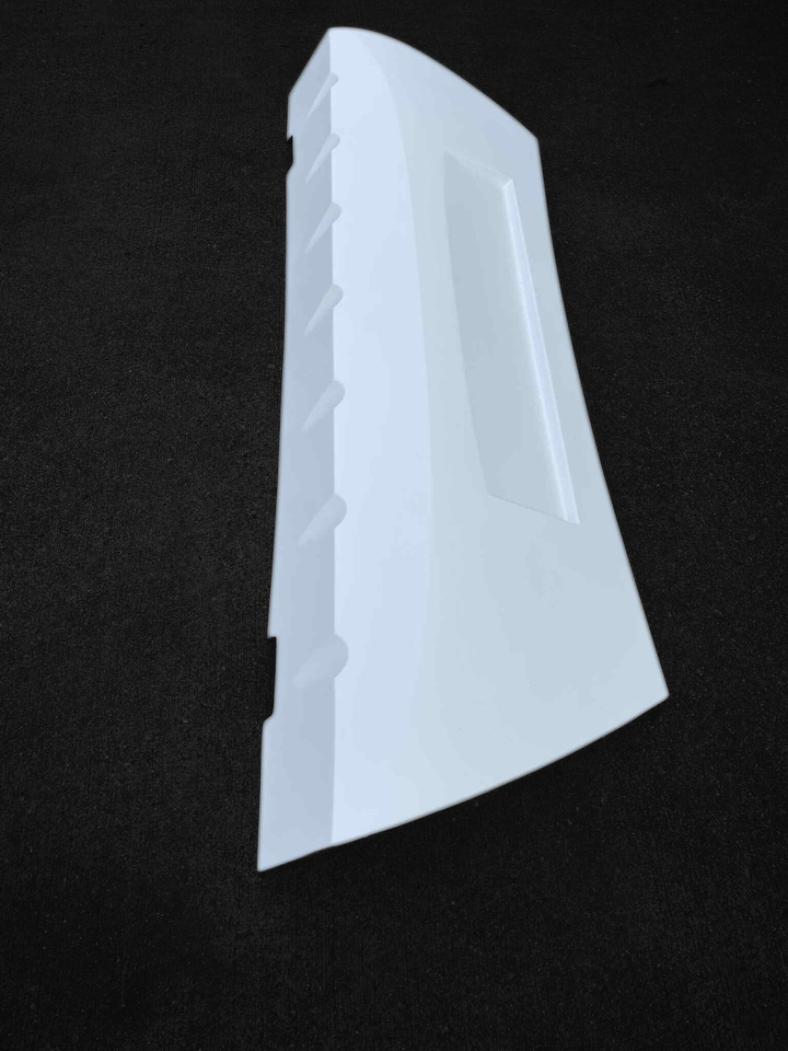 SCANIA IRIZAR NEW CENTURY Zderzak przedni Scania IRIZAR New Century - Paraurto per Pullman: foto 3 SCANIA IRIZAR NEW CENTURY Zderzak przedni Scania IRIZAR New Century - Paraurto per Pullman: foto 3