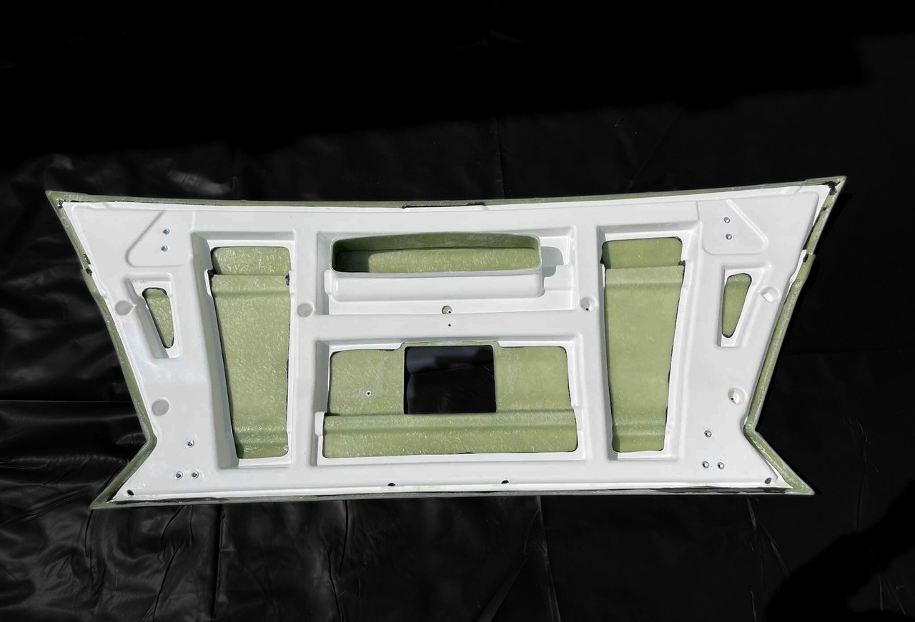 Zderzak przedni środkowy MAN LION'S COACH EURO 6 MAN Lion’s Coach Euro 6 - Paraurto per Pullman: foto 2 Zderzak przedni środkowy MAN LION'S COACH EURO 6 MAN Lion’s Coach Euro 6 - Paraurto per Pullman: foto 2