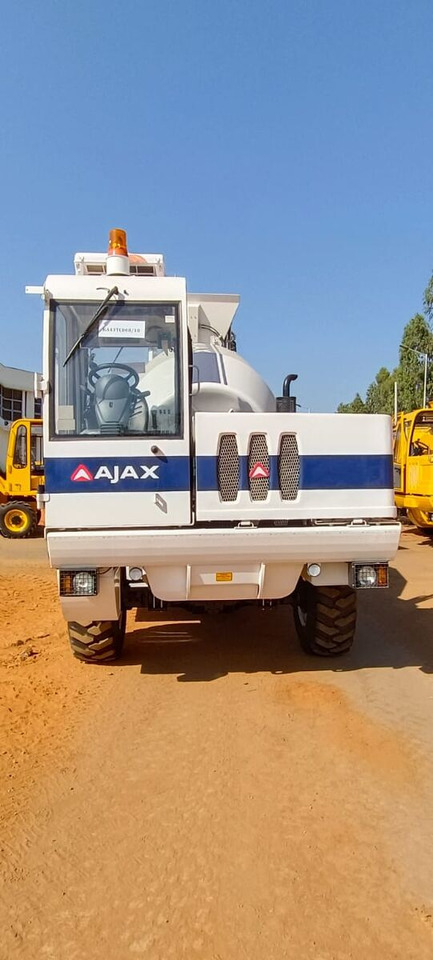New AJAX ARGO 4000 concrete mixer truck - Autobetoniera: foto 2 New AJAX ARGO 4000 concrete mixer truck - Autobetoniera: foto 2