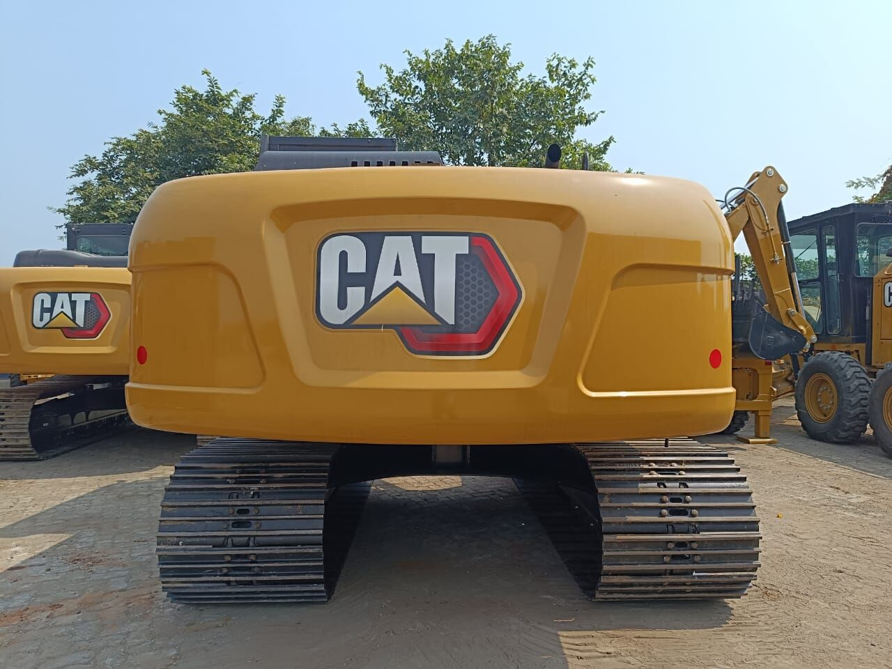 New Caterpillar 320D3GC tracked excavator - Escavatore cingolato: foto 2 New Caterpillar 320D3GC tracked excavator - Escavatore cingolato: foto 2