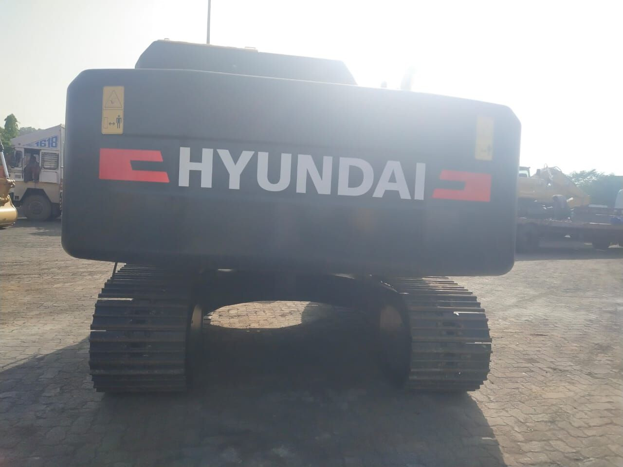 New Hyundai R210 tracked excavator - Escavatore cingolato: foto 5 New Hyundai R210 tracked excavator - Escavatore cingolato: foto 5