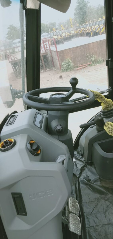 Terna nuovo New JCB 3CX backhoe loader: foto 7