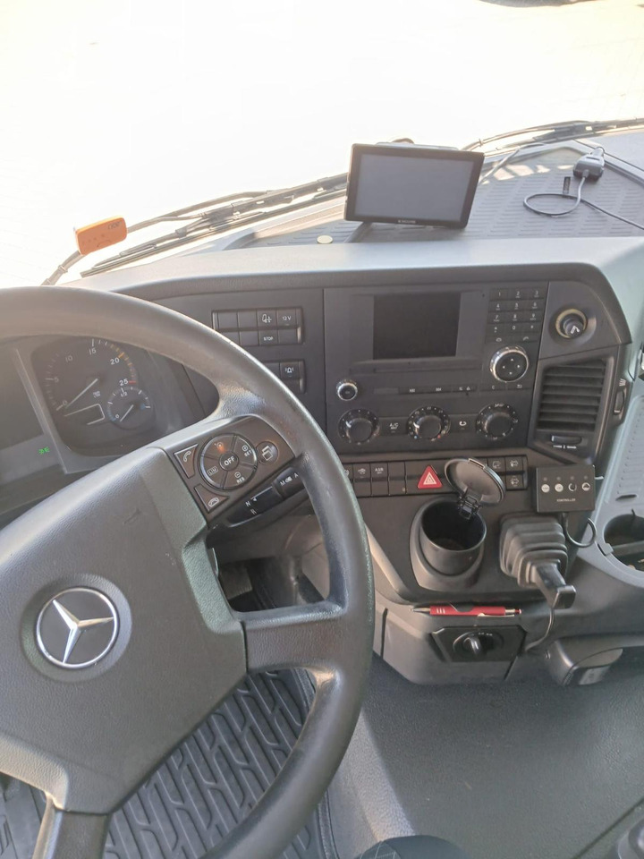 MERCEDES-BENZ AROCS 28.51 | 6x4| Klima | Retarder | Euro 6 - Autocarro con pianale/ Cassone fisso, Camion con gru: foto 5 MERCEDES-BENZ AROCS 28.51 | 6x4| Klima | Retarder | Euro 6 - Autocarro con pianale/ Cassone fisso, Camion con gru: foto 5