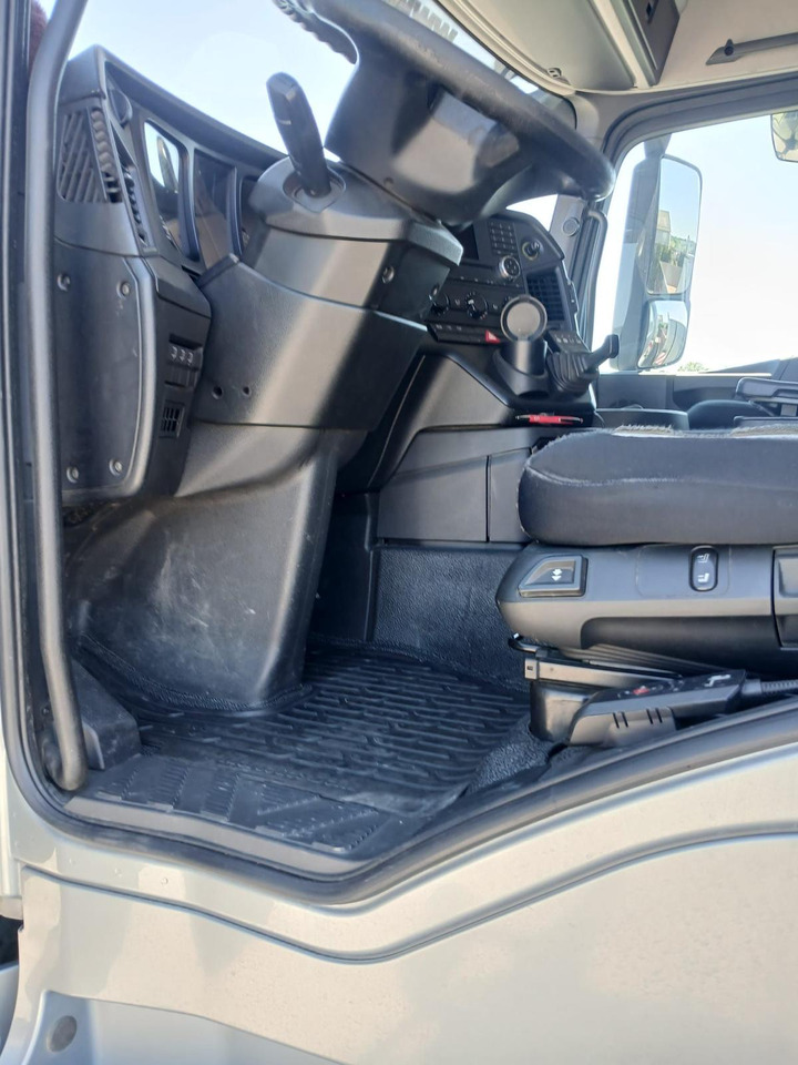 MERCEDES-BENZ AROCS 28.51 | 6x4| Klima | Retarder | Euro 6 - Autocarro con pianale/ Cassone fisso, Camion con gru: foto 4 MERCEDES-BENZ AROCS 28.51 | 6x4| Klima | Retarder | Euro 6 - Autocarro con pianale/ Cassone fisso, Camion con gru: foto 4