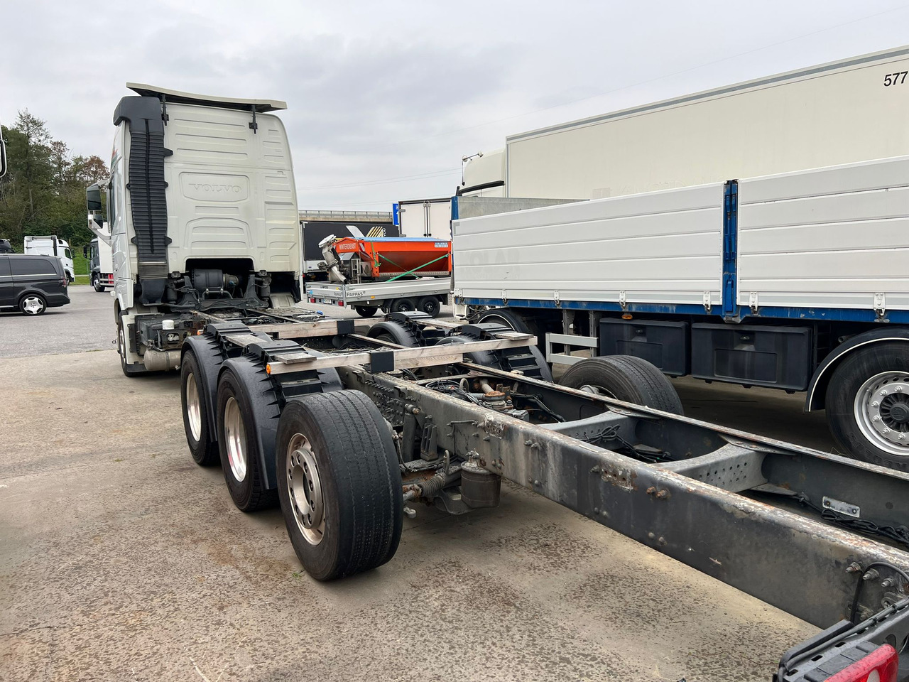 VOLVO FH 540 8x4 Fahrgestell - Autocarro telaio: foto 3 VOLVO FH 540 8x4 Fahrgestell - Autocarro telaio: foto 3