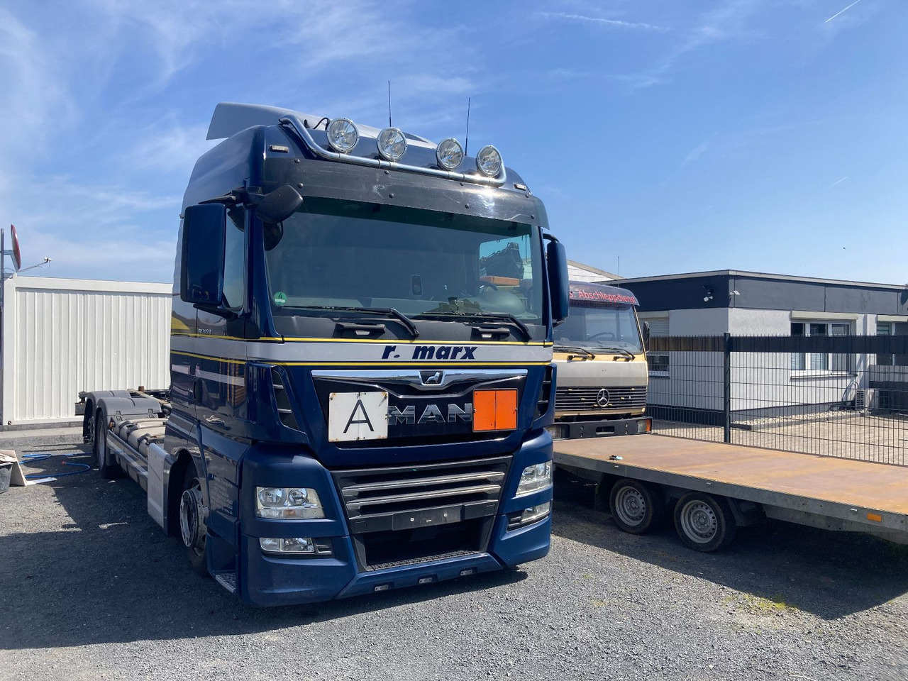 MAN TGX 26.470 Mega Ausstattung SONDERPREIS - Autocarro portacontainer/ Caisse interchangeable: foto 2 MAN TGX 26.470 Mega Ausstattung SONDERPREIS - Autocarro portacontainer/ Caisse interchangeable: foto 2