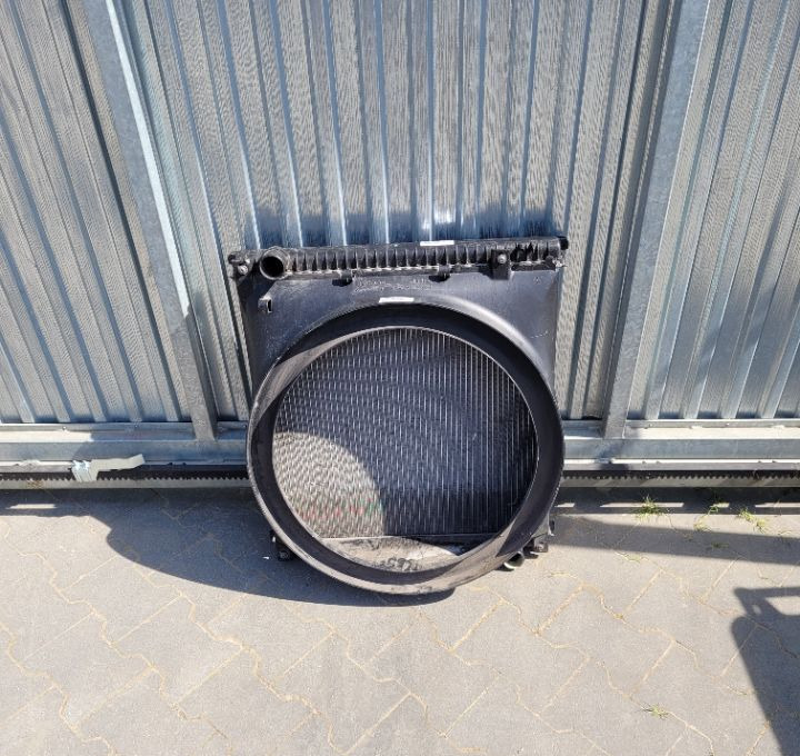 CHLODNICA WODY IVECO EUROCARGO SZCZELNA 504286346 - Radiatore per Camion: foto 1 CHLODNICA WODY IVECO EUROCARGO SZCZELNA 504286346 - Radiatore per Camion: foto 1