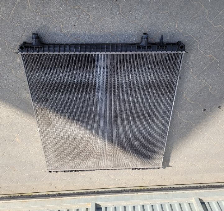 CHŁODNICA WODY MAN TGX E6 MODINE 7650997 98CM SZCZELNA - Radiatore per Camion: foto 2 CHŁODNICA WODY MAN TGX E6 MODINE 7650997 98CM SZCZELNA - Radiatore per Camion: foto 2